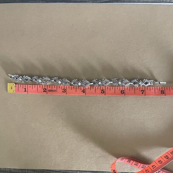 Vtg AVON Art Deco Panel Silver Tone Rhinestones Glam Bling Sparkle Bracelet 8” - Picture 6 of 7